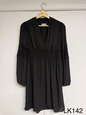 Max Studio Black Lace Long Sleeve V Neck Dress Size Small